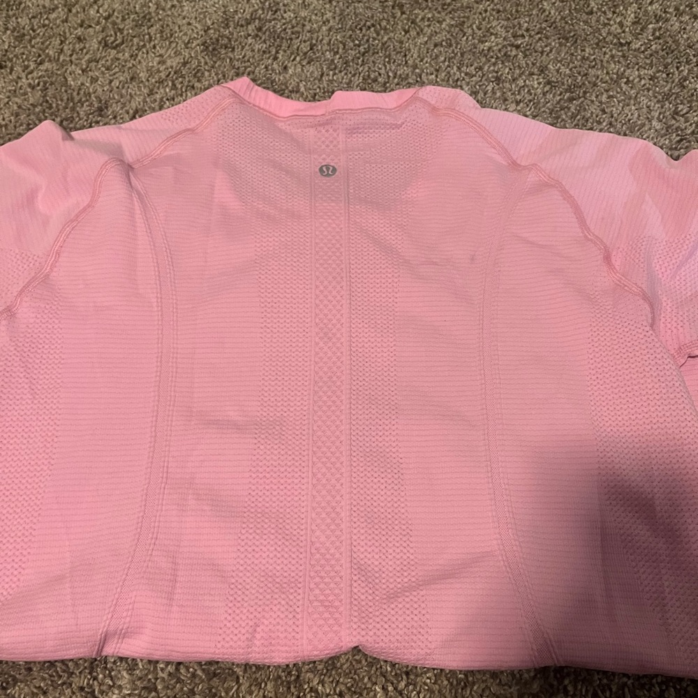 Lululemon Swiftly Tech Short Sleeve
